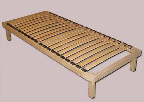 Каркас-ліжко на дерев'яній рамі фото
